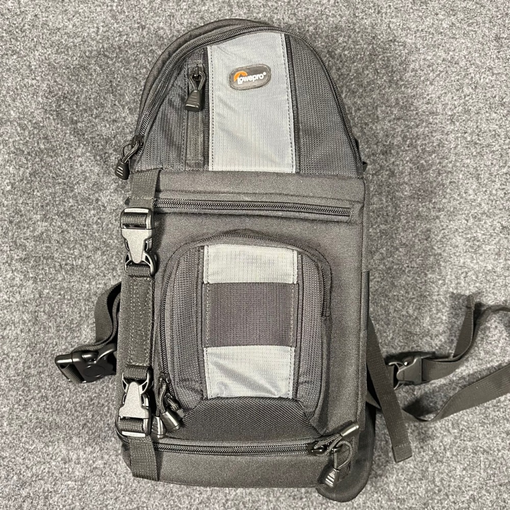 Lowepro Slingshot 102 AW DSLR Camera Sling Bag Black‎ Gray with Rain Cover - Picture 6 of 16
